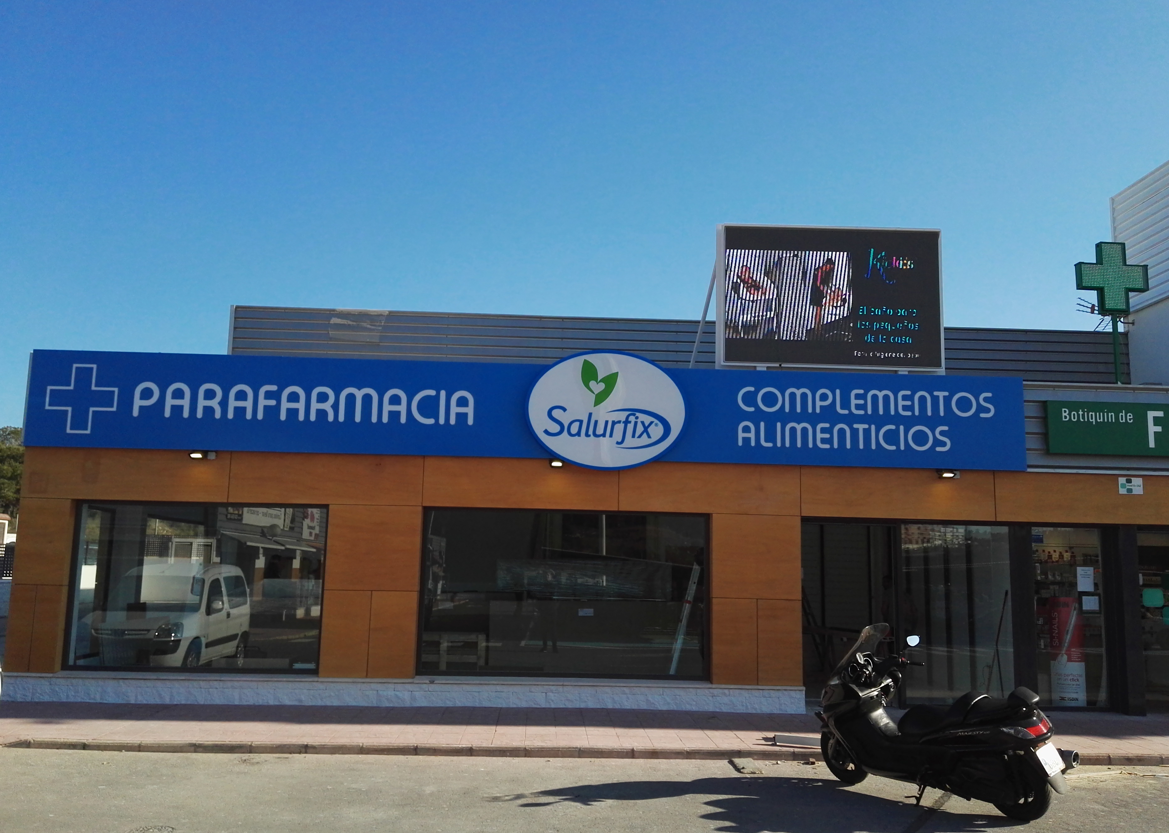 Parafarmacía Salurfix