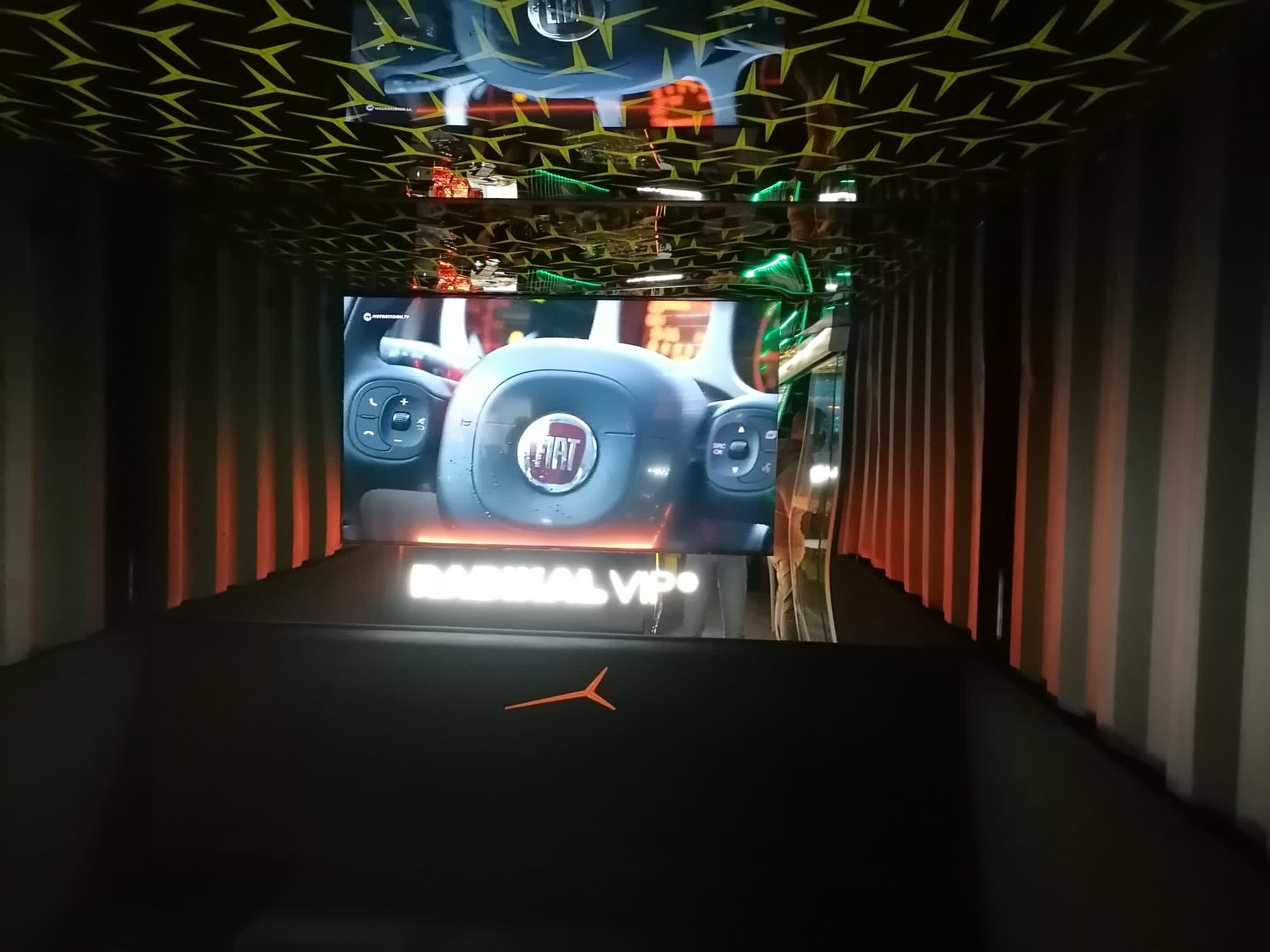 Radikal World